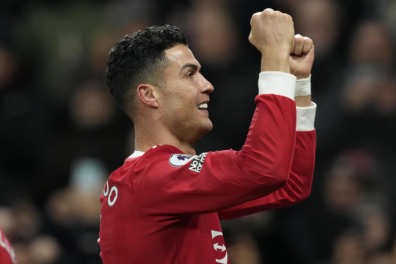 Manchester United v Arsenal - Premier League - Old Trafford