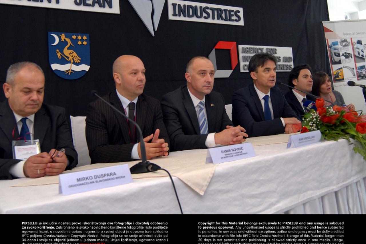 Saint Jean Industries (1)