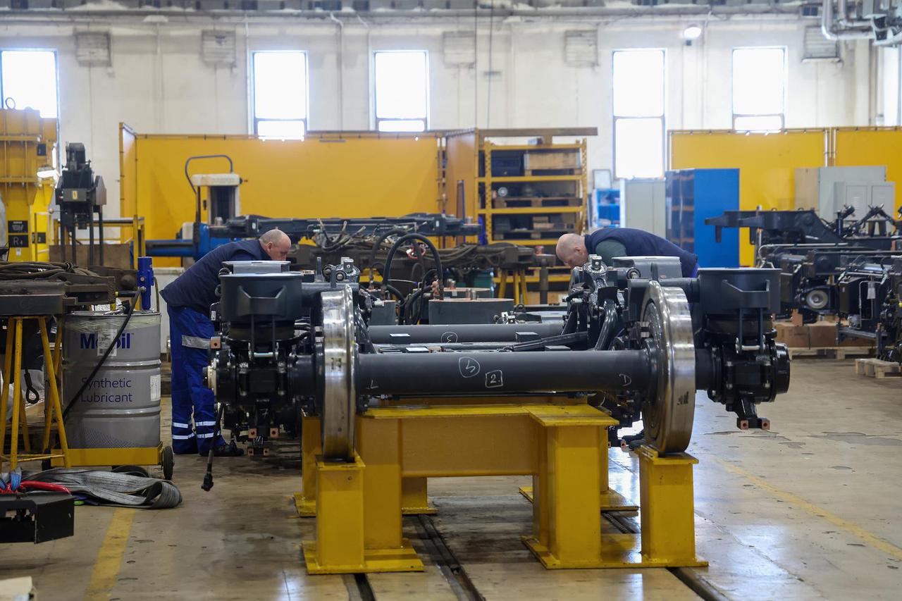 Zagreb: Oleg Butković sa suradnicima obišao je proizvodni pogon Končara 