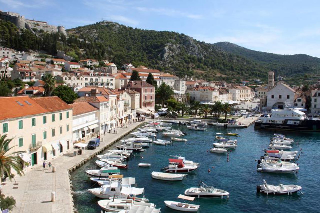 hvar