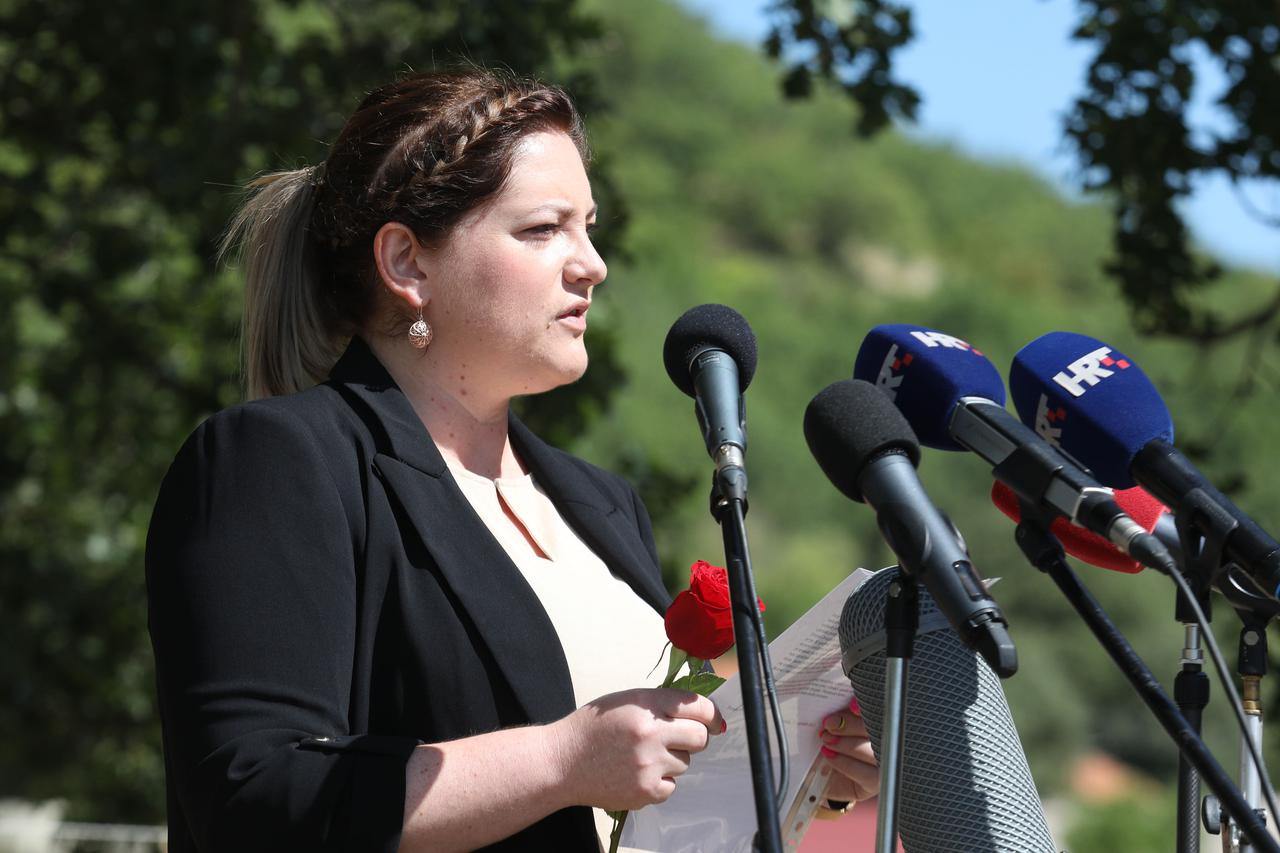 Uzdolje: Komemoracija za ubijene i nestale žrtve u akciji Oluja