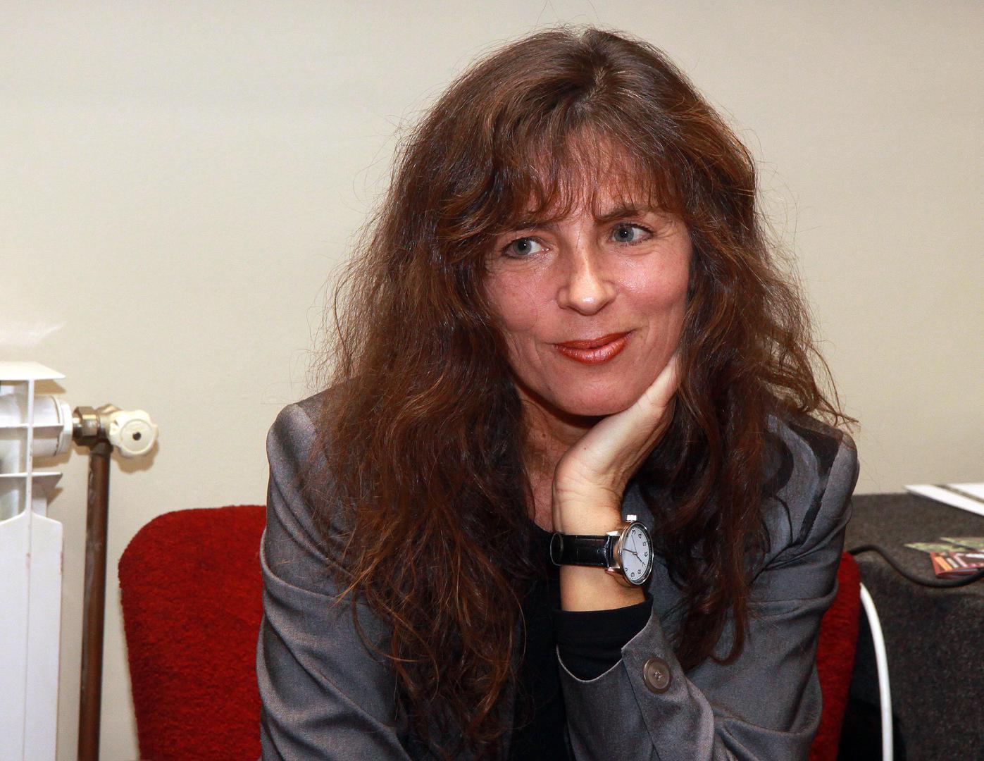 21.12.2011., Zagreb - Glumica Mira Furlan u Booksi predstavila svoju knjigu "Totalna Rasprodaja".  Photo: Zarko Basic/PIXSELL