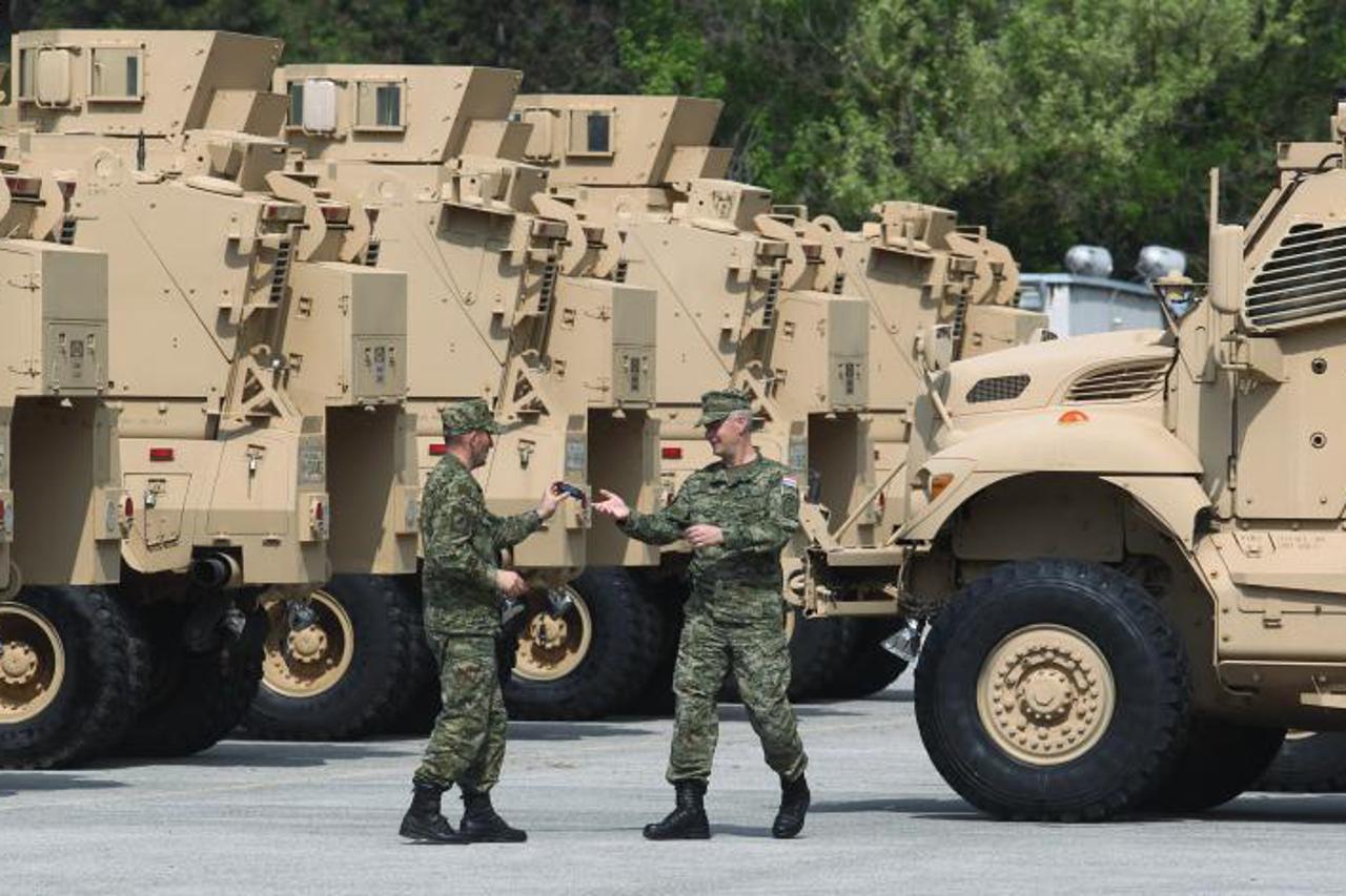 Primopredaja MRAP vozila 