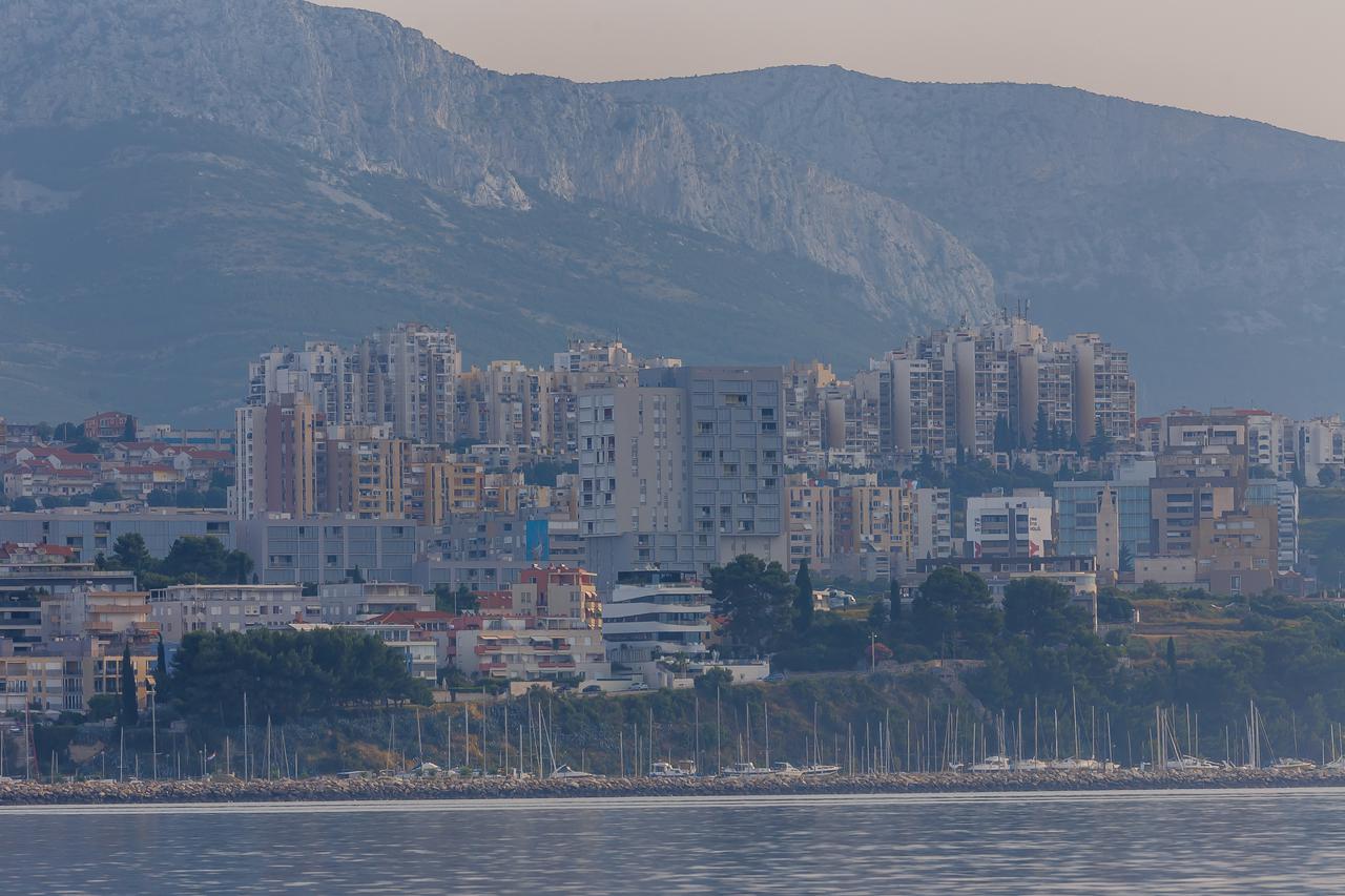 Jutarnja panorama grada Splita