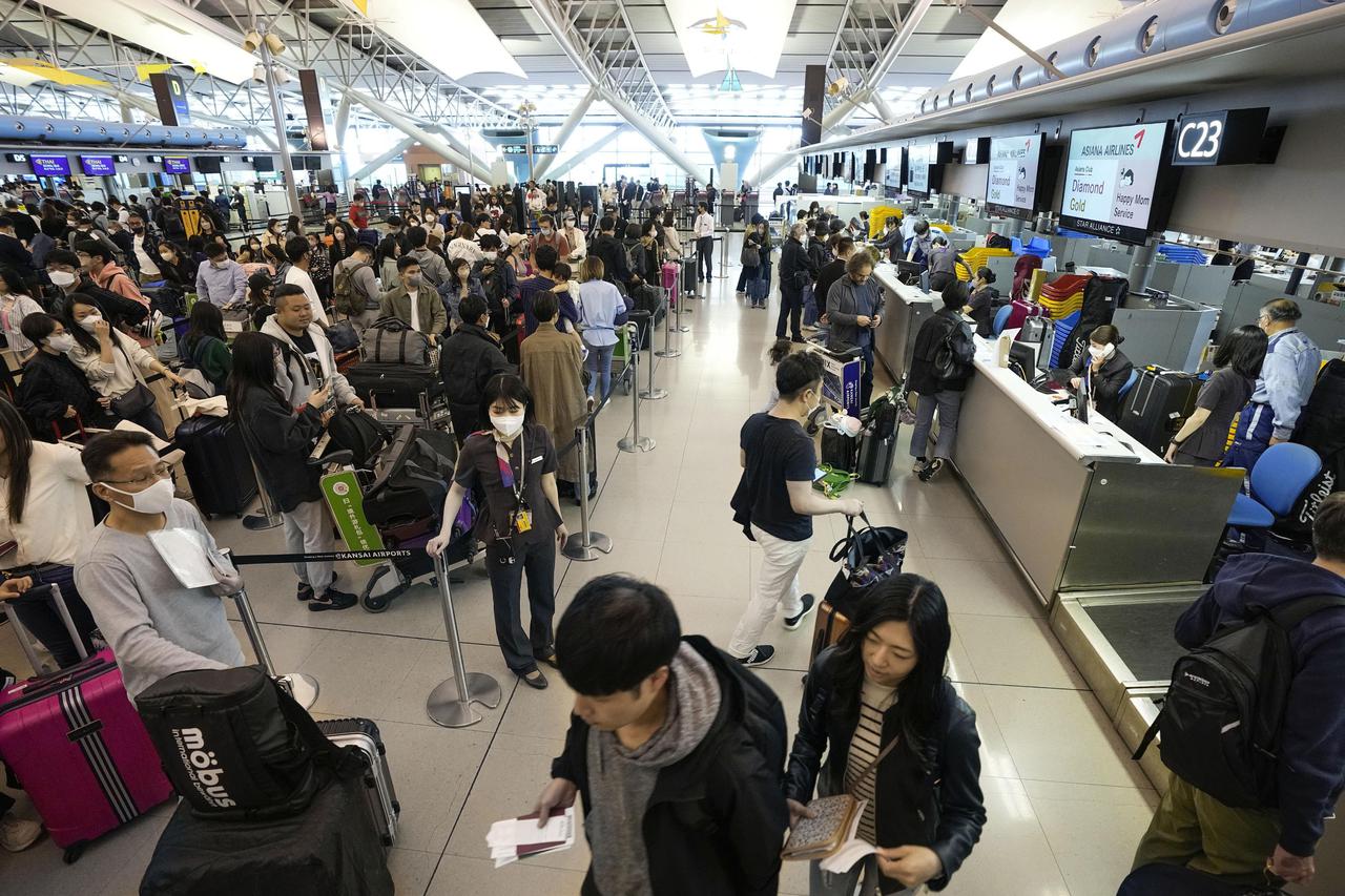 Golden Week begins in Japan