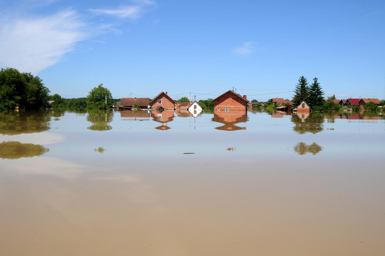 Osma godišnjica katastrofalne poplave nakon puknu?a nasipa u Rajevom Selu