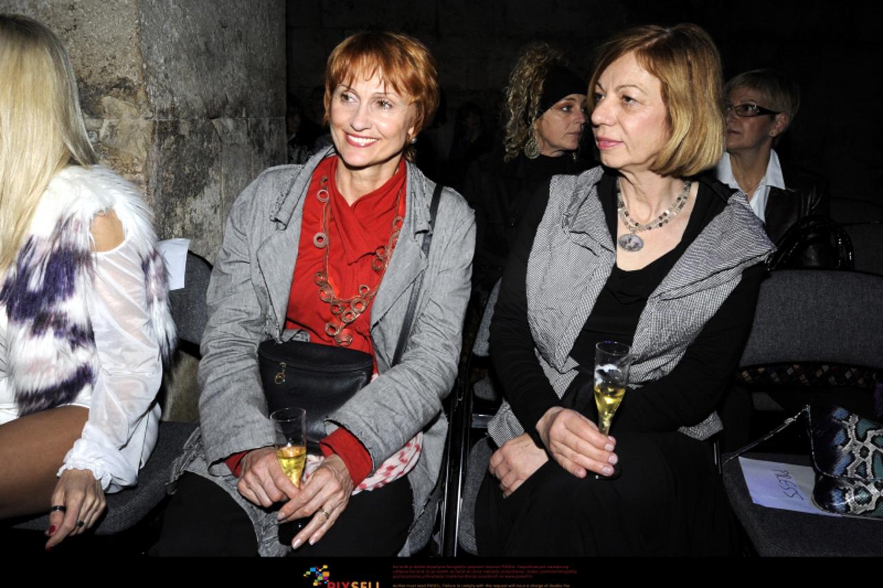 '27.04.2012., Split - Modna revija Montura 12. izdanje odrzalo se u Dioklecijanovim podrumima. Almira Osmanovic.  Photo: Tino Juric/PIXSELL'