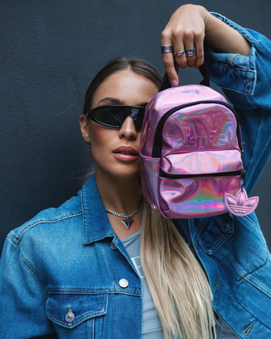 WATCH CENTAR, Guess ogrlica, prije 374,00 kn -30% sada 261,80 kn
GUESS jakna, prije 1.459,00 kn -60% sada 583,60kn
ADIDAS rozi ruksak, prije 379,00 -29% sada 269,00 kn
