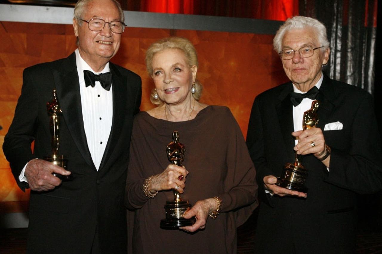 Croman, Bacall, Willis