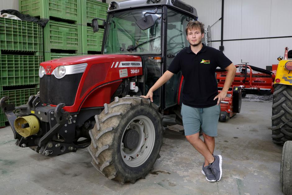Zagreb: OPG Filip Krznar, uzgoj i proizvodi od lješnjaka