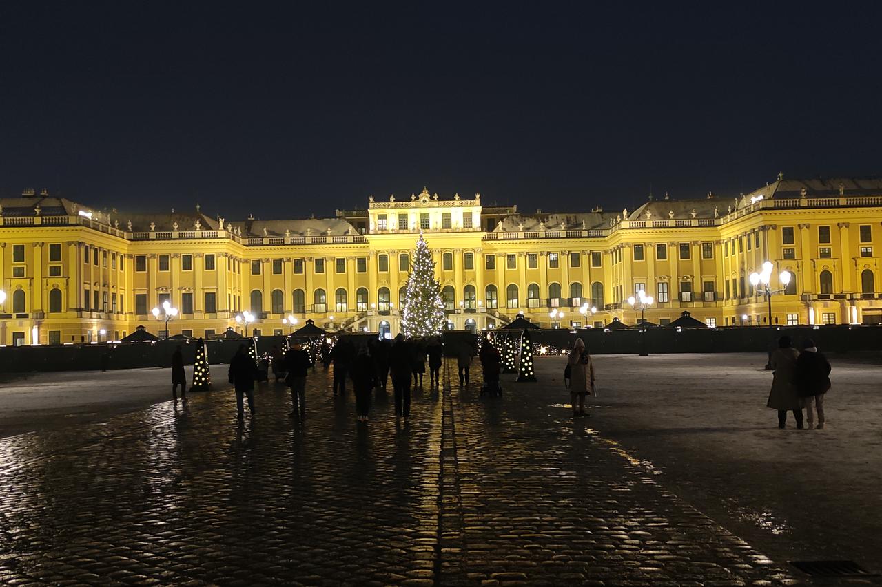 Dvorac Schonbrunn u Be?u