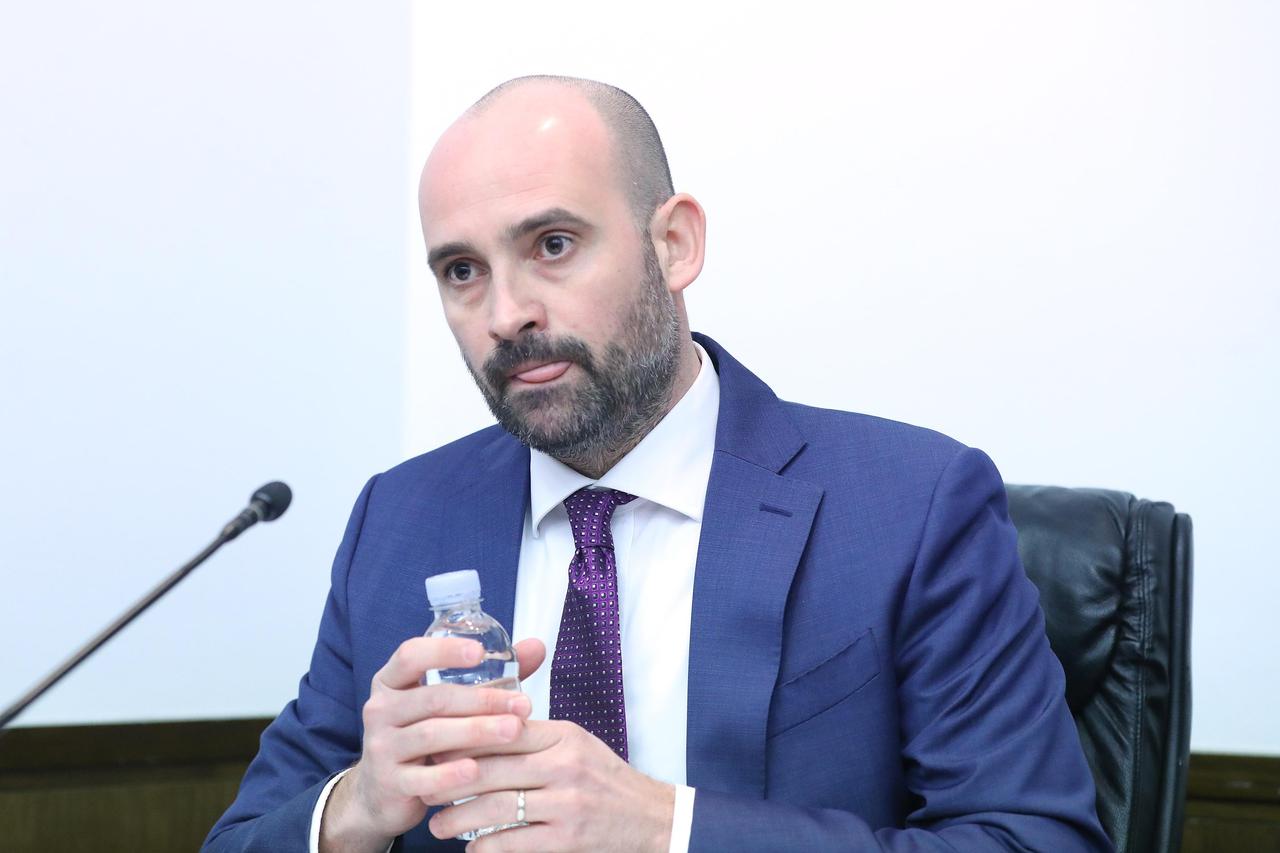 U Saboru je počela zajednička sjednica Odbora za prostorno uređenje i graditeljstvo i Odbora za gospodarstvo