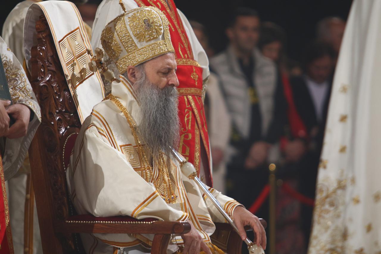 Beograd: Ponoćna uskršnja liturgija u Hramu Svetog Save 