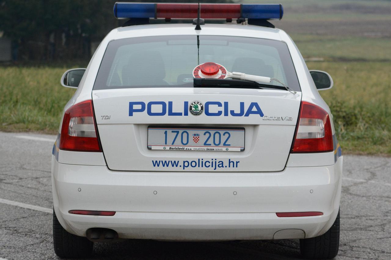 policijski auto