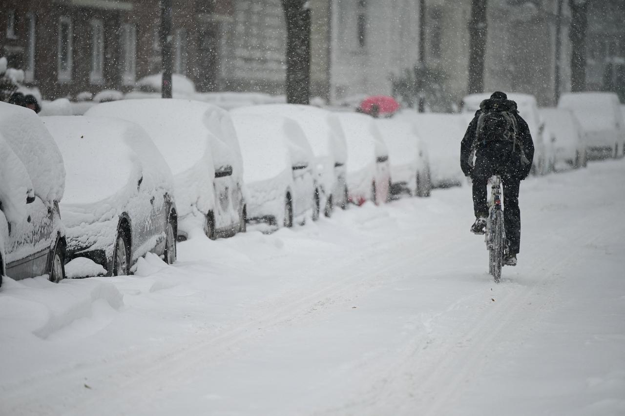 Storm 'Elli' brings snow and freezing temperatures to parts of Germany