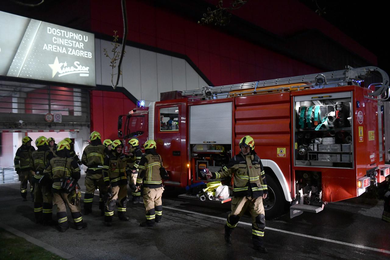 Zagreb: Vatrogasci ugasili požar koji je izbio u Arena Centru