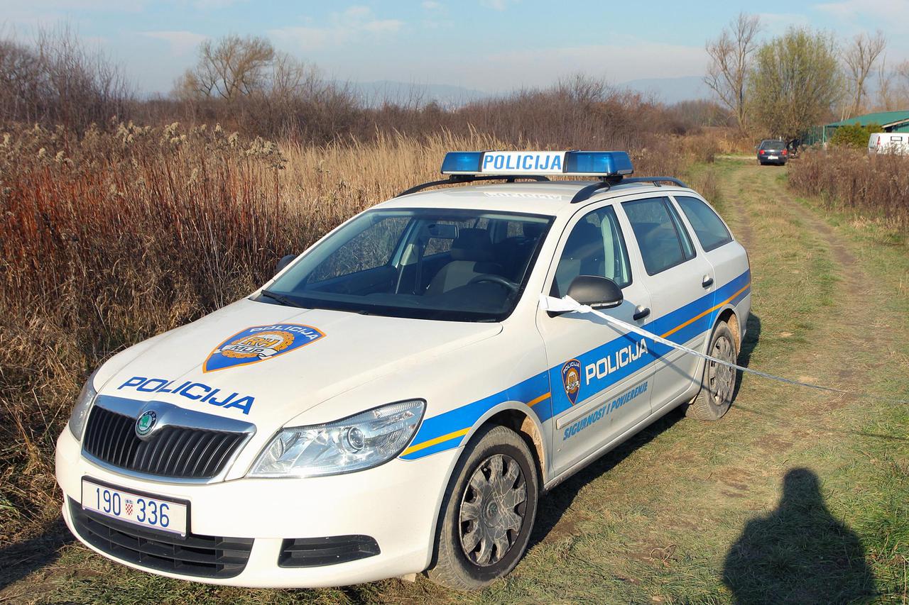 policija