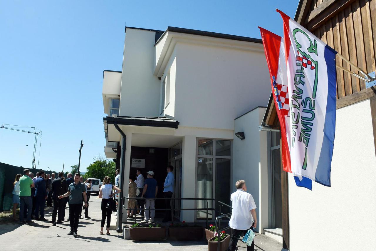 Svečano otvorenje obnovljene upravne zgrade Šumarije Petrinja