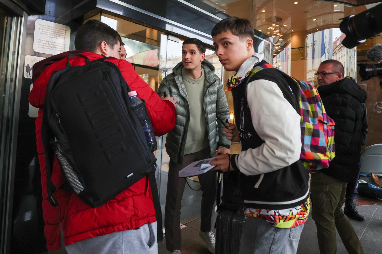 Zagreb: Okupljanje reprezentacije uoči utakmice Lige nacija Škotska - Hrvatska