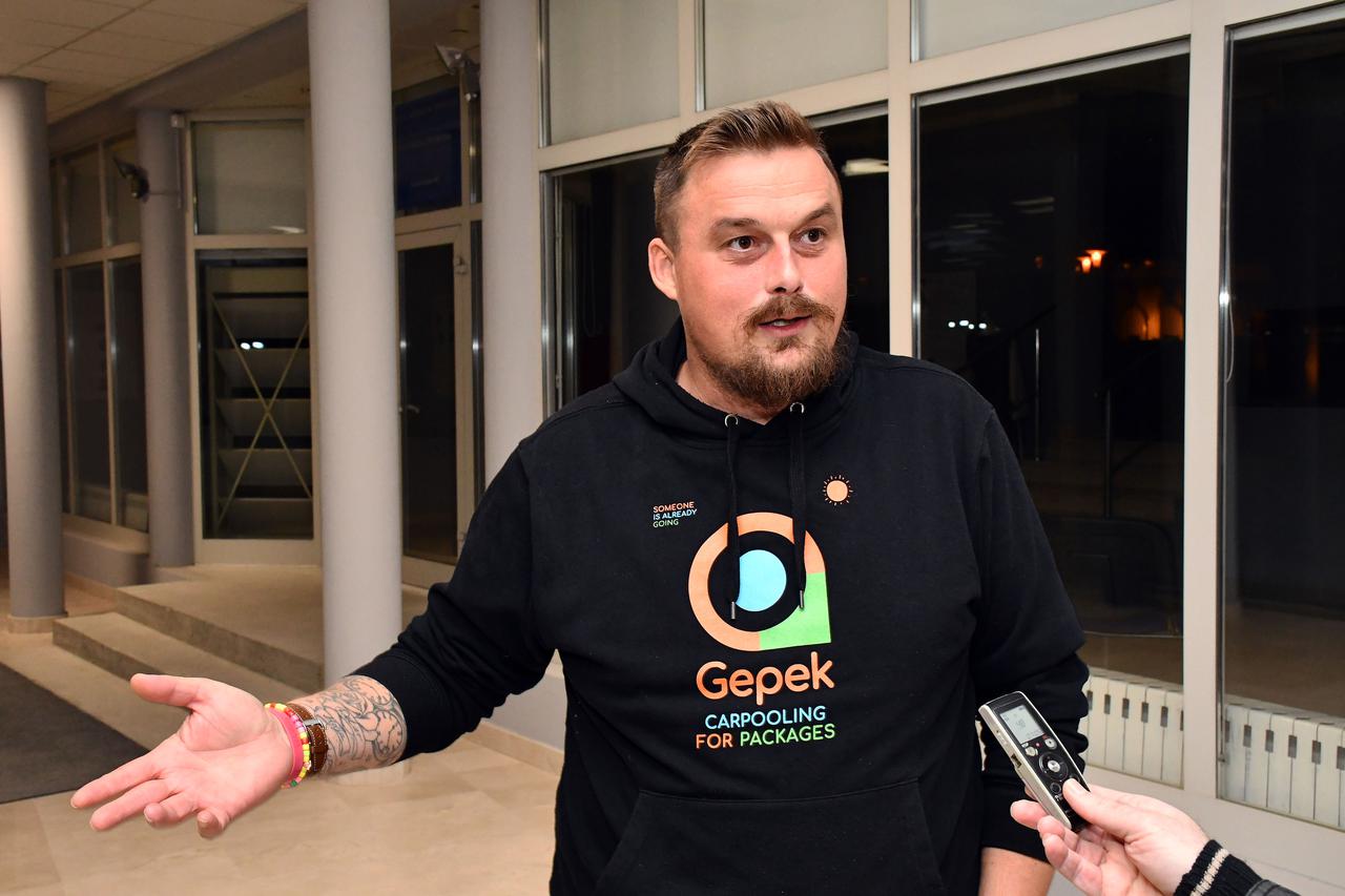 Slavonski Brod: Inovator Kristijan Škaric​a gostovao na osmom izdanju BrodTech Café​a