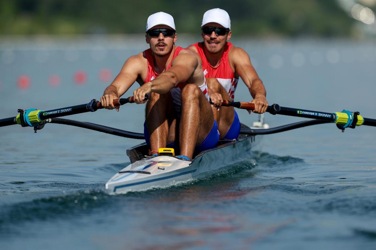 Zagreb: Svjetski veslački kup, kvalifikacijska utrka, braća Lončarić
