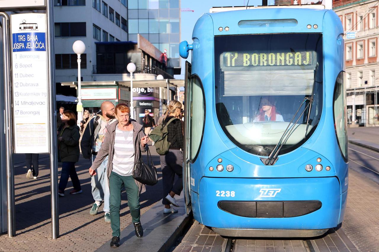 Zagreb: Počeo štrajk ZET-a, jedan tramvaj ipak vozi