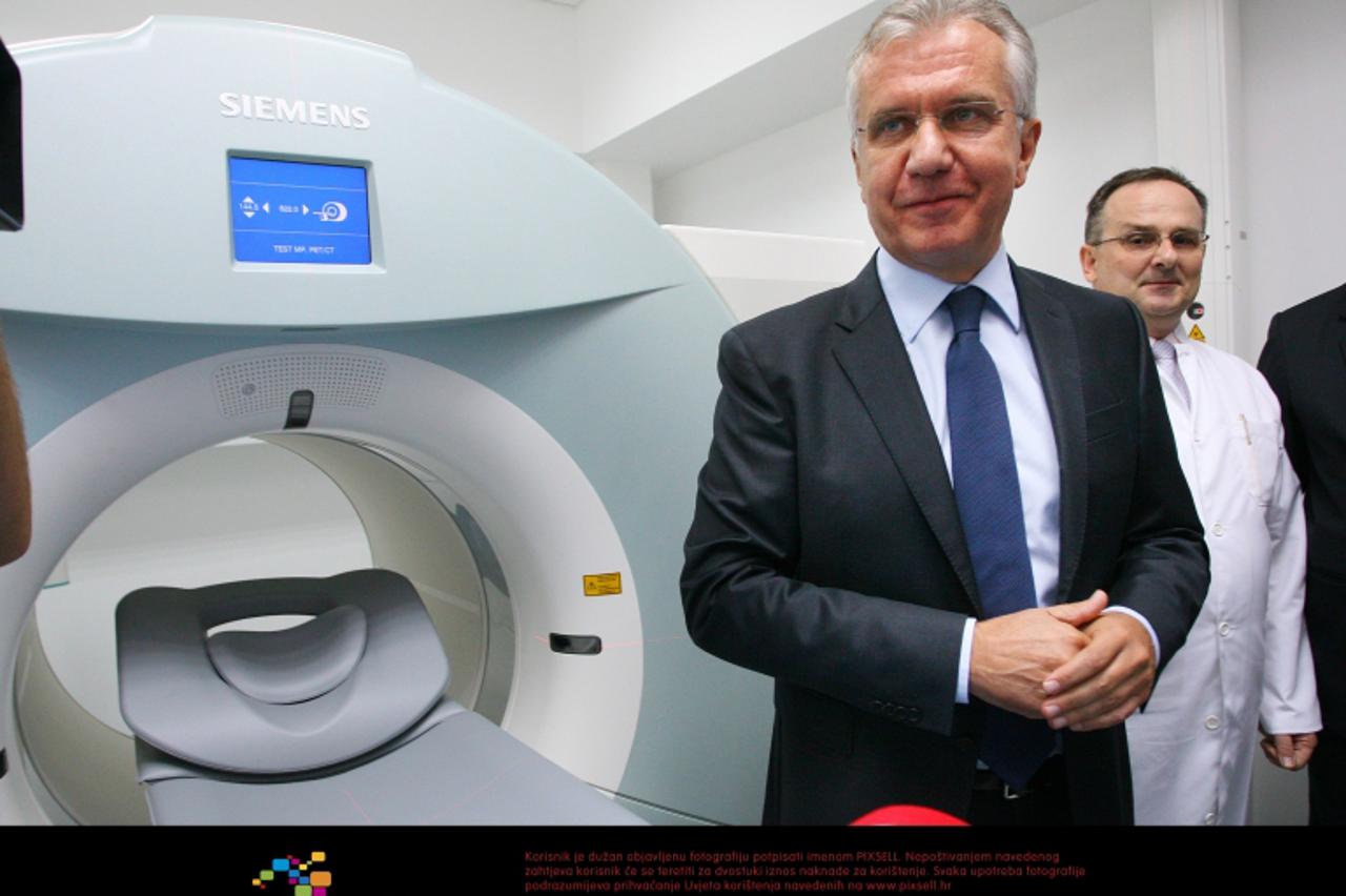 '11.09.2012., Zagreb - U KBC-u Rebro Ministar zdravlja Rajko Ostojic pustio je u rad novi PET/CT uredjaj.   Photo: Tomislav Miletic/PIXSELL'