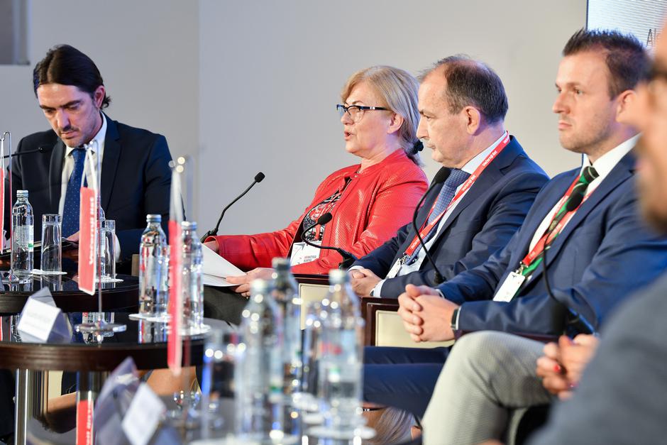 Zagreb: Hrvatska kakvu trebamo, panel "Hrvatska u konceptu niskougljičnog društva"