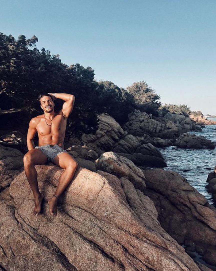 Ovaj talijanski model je i glumac i bloger kojeg možete pratiti na mdvstyle.com. 