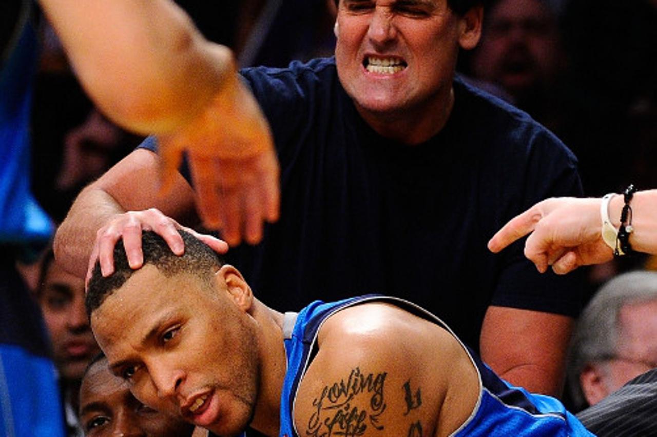 'in Game Two of the Western Conference Semifinals in the 2011 NBA Playoffs at Staples Center on May 4, 2011 in Los Angeles, California. NOTE TO USER: User expressly acknowledges and agrees that, by do
