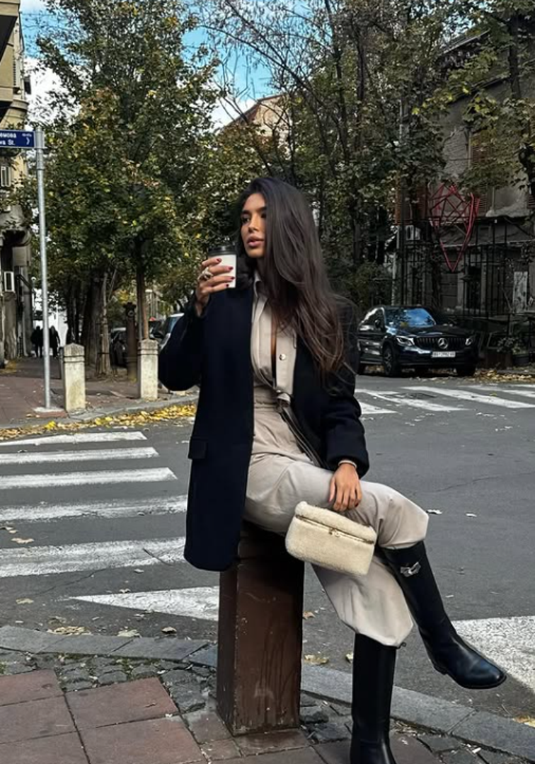 – Možda njoj nije ništa nedostajalo. Možda nema što reći, onda je bolje da šuti. Ona nikada nije htjela razgovarati o borbi za brak. Nisam ni s kćeri u normalnim odnosima, nigdje nije savršeno, ni u jednoj obitelji – istaknuo je nedavno neutješni pjevač koji, uz Đinu, s Melinom ima i sina Kana.