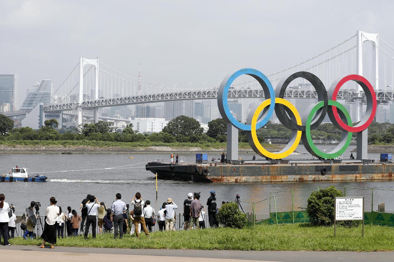 Temporary removal of Olympic rings monument in Tokyo