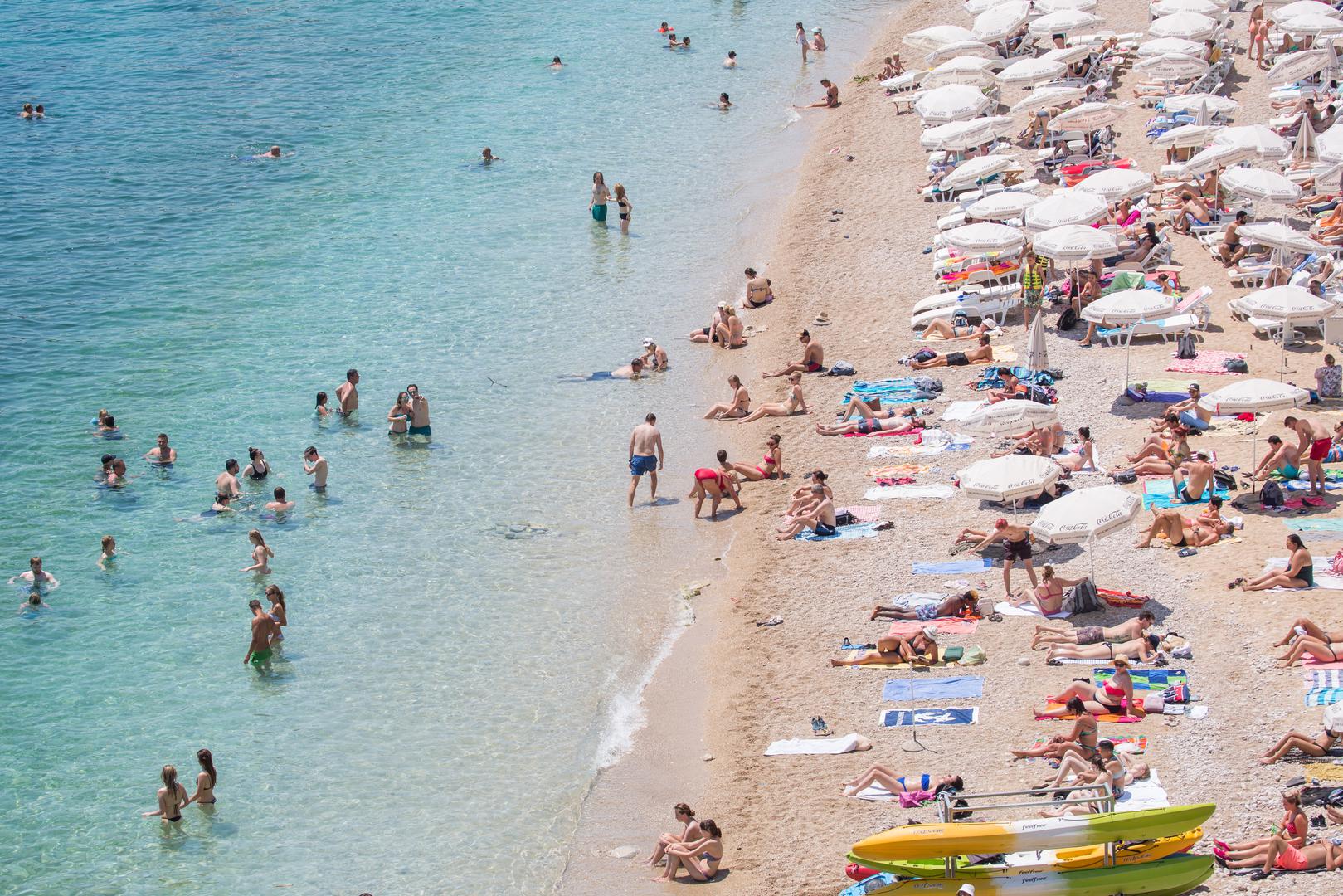Ljetne temperature napunile gradske plaže