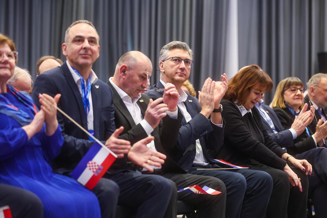 Zagreb: Predsjednik Vlade na Saboru Zajednice utemeljitelja HDZ-a