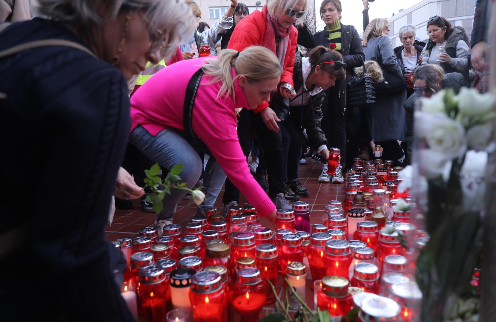 28.02.2024., Split - ispred Zupanijskog suda u Splitu odrzan je mirni prosvjed 'danas Luka, sutra JA' u cast tragicno preminulom 22-godisnjem Luki Bancicu. Photo: Ivo Cagalj/PIXSELL Photo: Ivo Cagalj/PIXSELL