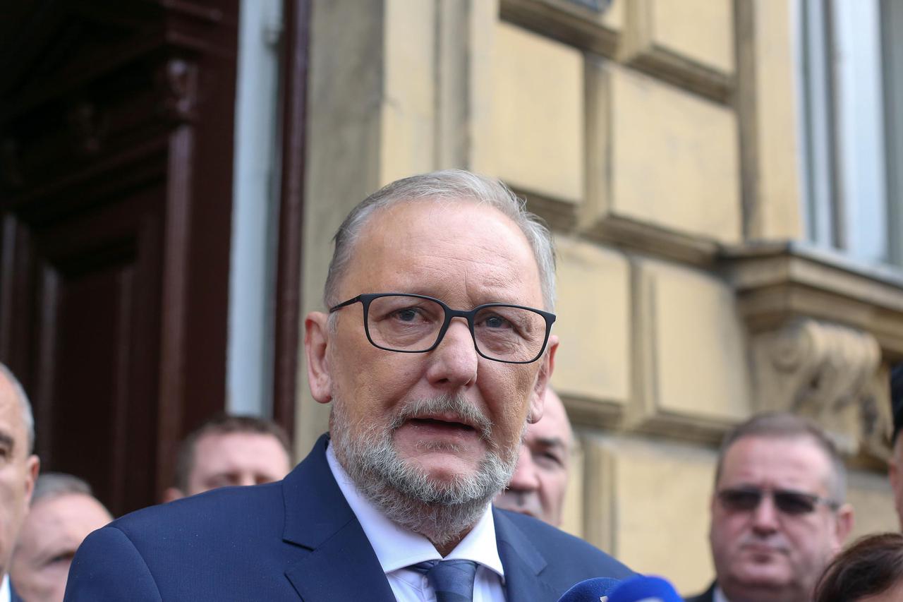 Davor Božinović