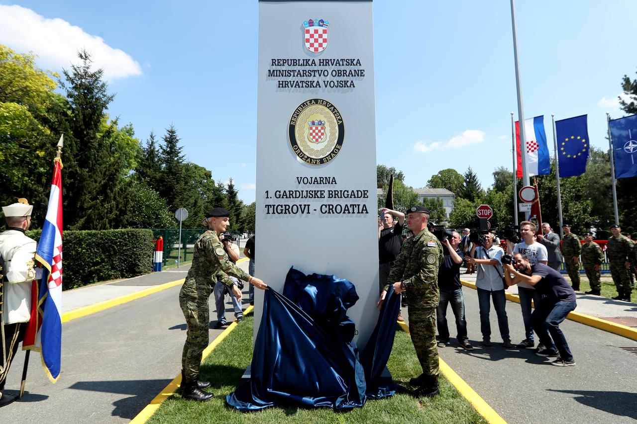 Svečanost imenovanja vojarne Croatia imenom 1. gardijska brigada Tigrovi