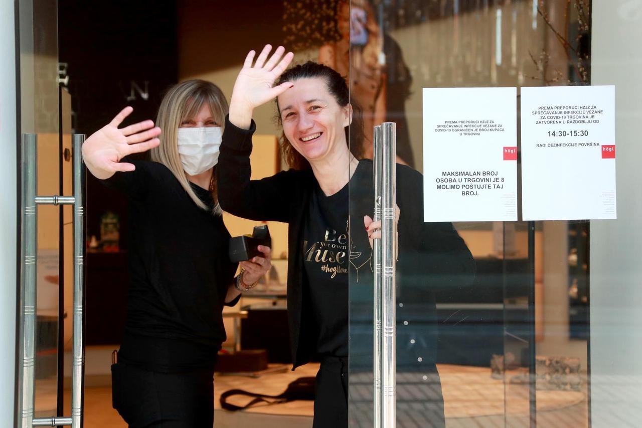 Zagreb: Trgovine u centru grada pripremaju sa za dolazak prvih kupaca nakon popuštanja mjera