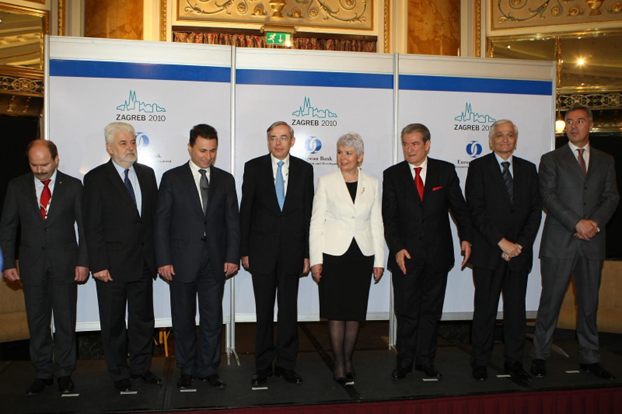 '14.05.2010.,Zagreb - U sklopu EBRD konferencije,odrzan je radni rucak domacina premijerke Jadranke Kosor i predsjednika EBRD-a Thomasa Mirowa sa predsjednicima vlada drzava clanica EBRD-a(europske ba