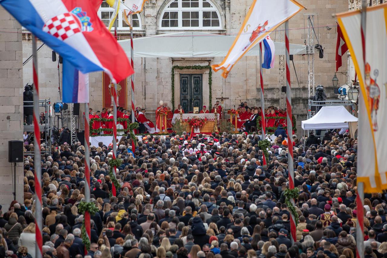 Dubrovnik: Svečano pontifikalno euharistijsko slavlje i procesija na Svetoga Vlaha
