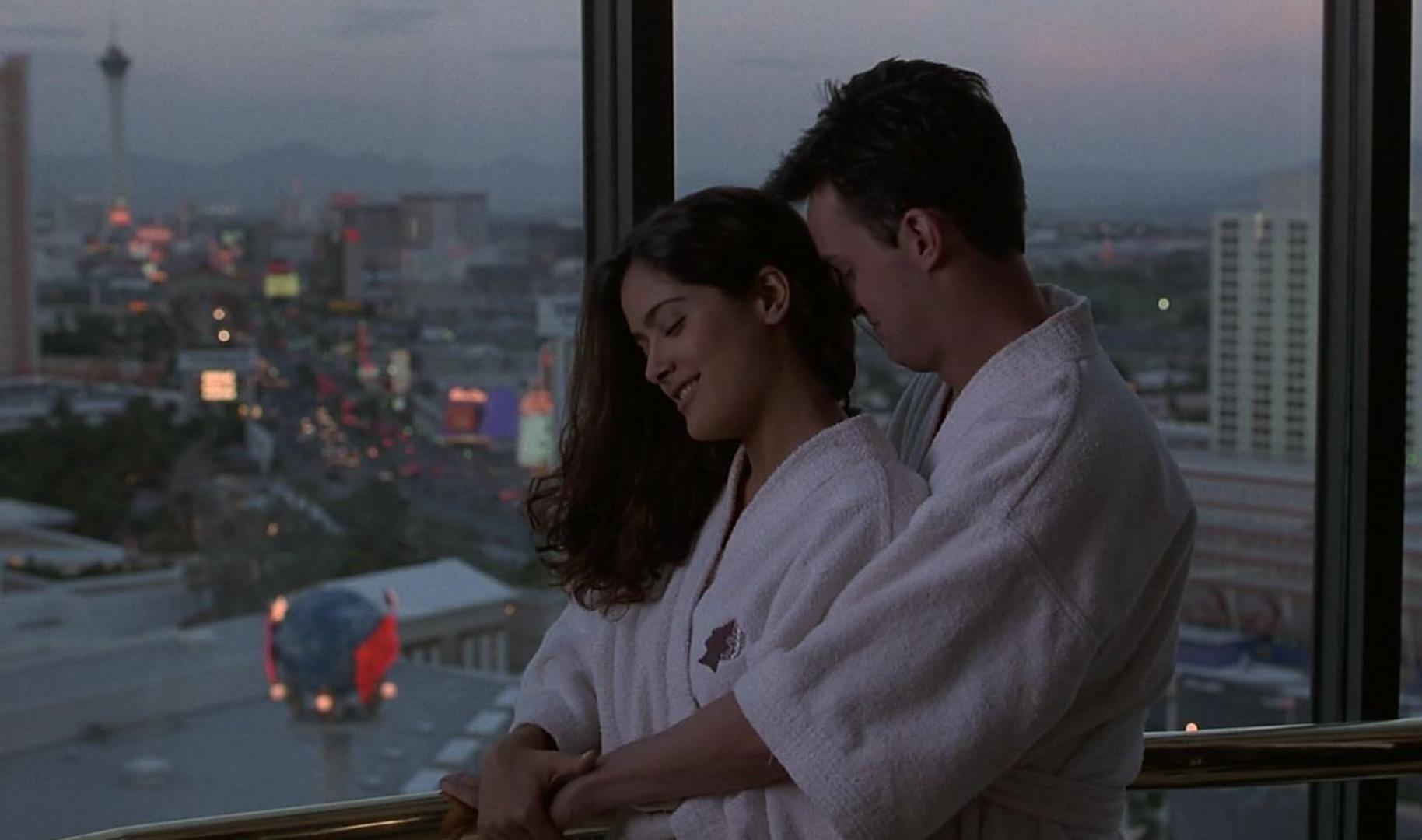 1997. godine glumio je uz slavnu Salmu Hayek u komediji "Brak na brzaka".