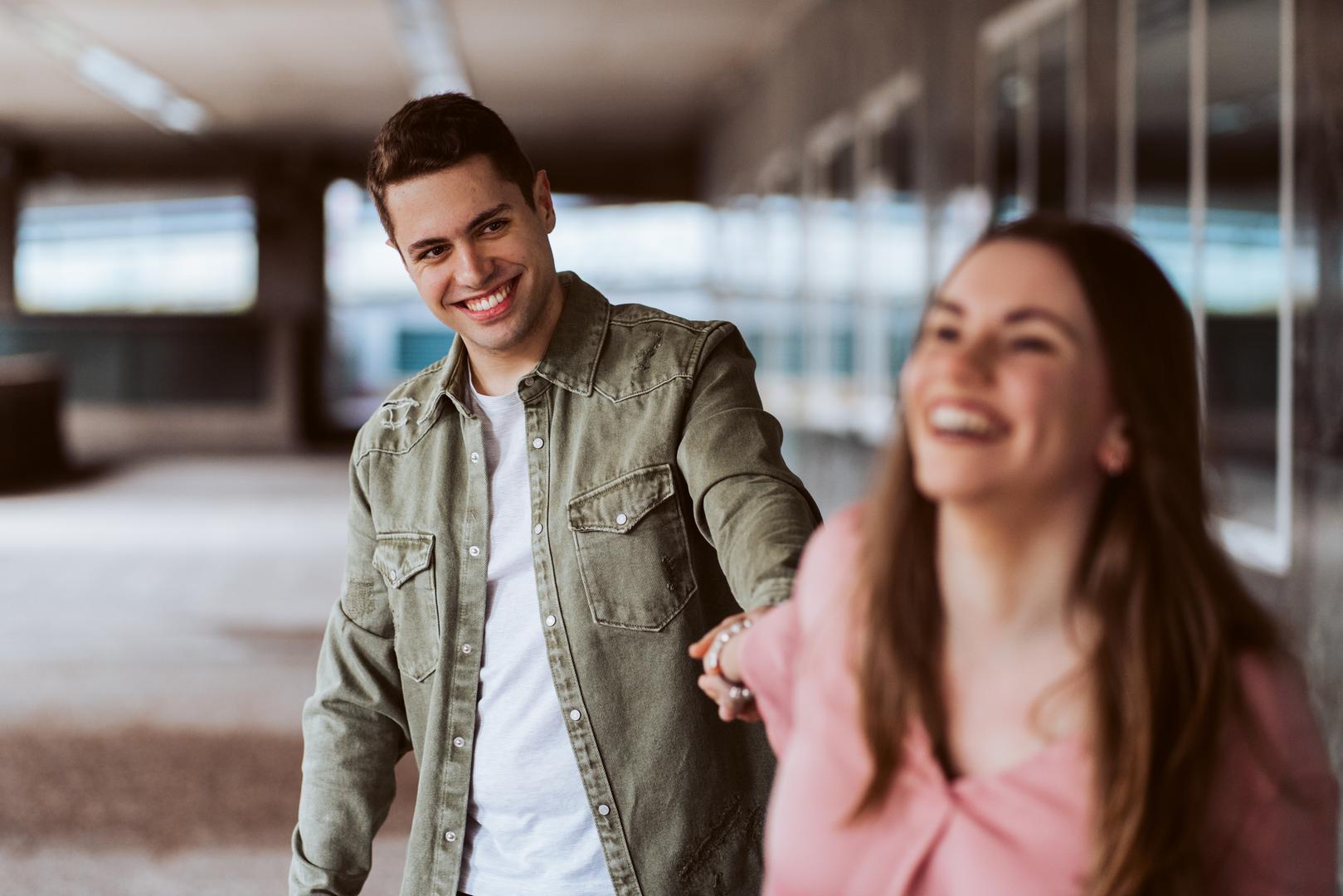 
Blizanci, Lavovi, Vage i Ribe imaju različite načine osvajanja – jedni humorom, drugi karizmom, treći elegancijom, a četvrti nježnošću. No zajedničko im je jedno: njihovu privlačnost jednostavno je teško ignorirati.