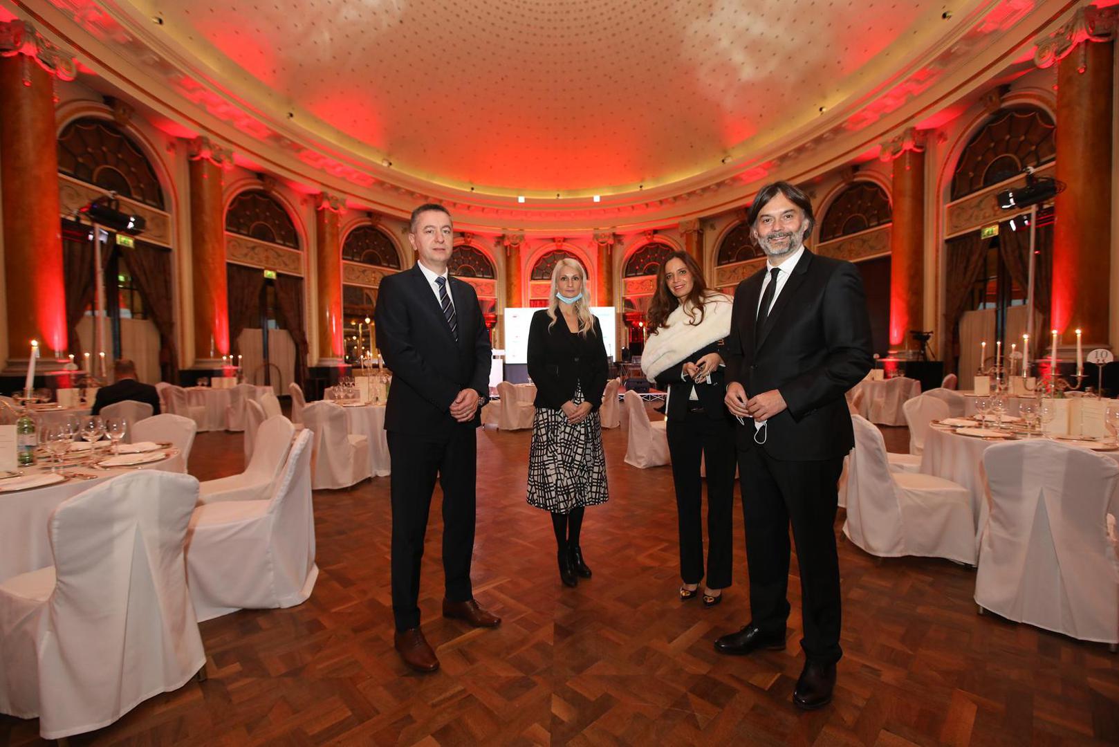 14.12.2021 Zagreb-  U hotelu Esplanade odrzano je proglasenje gospodarstvenika i gospodarskog dogadjaja 2021. godine u izboru Vecernjeg lista. Fabris Perusko, Drazen Klaric