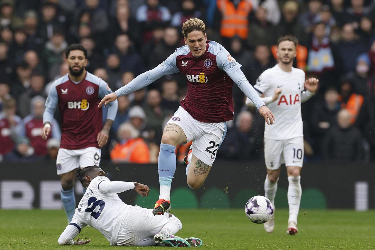 Premier League - Aston Villa v Tottenham Hotspur