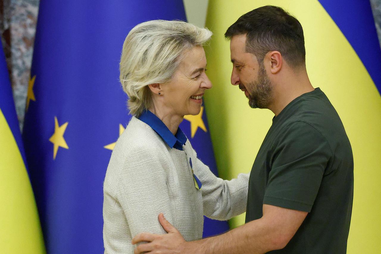 European Commission President Von der Leyen visits Kyiv