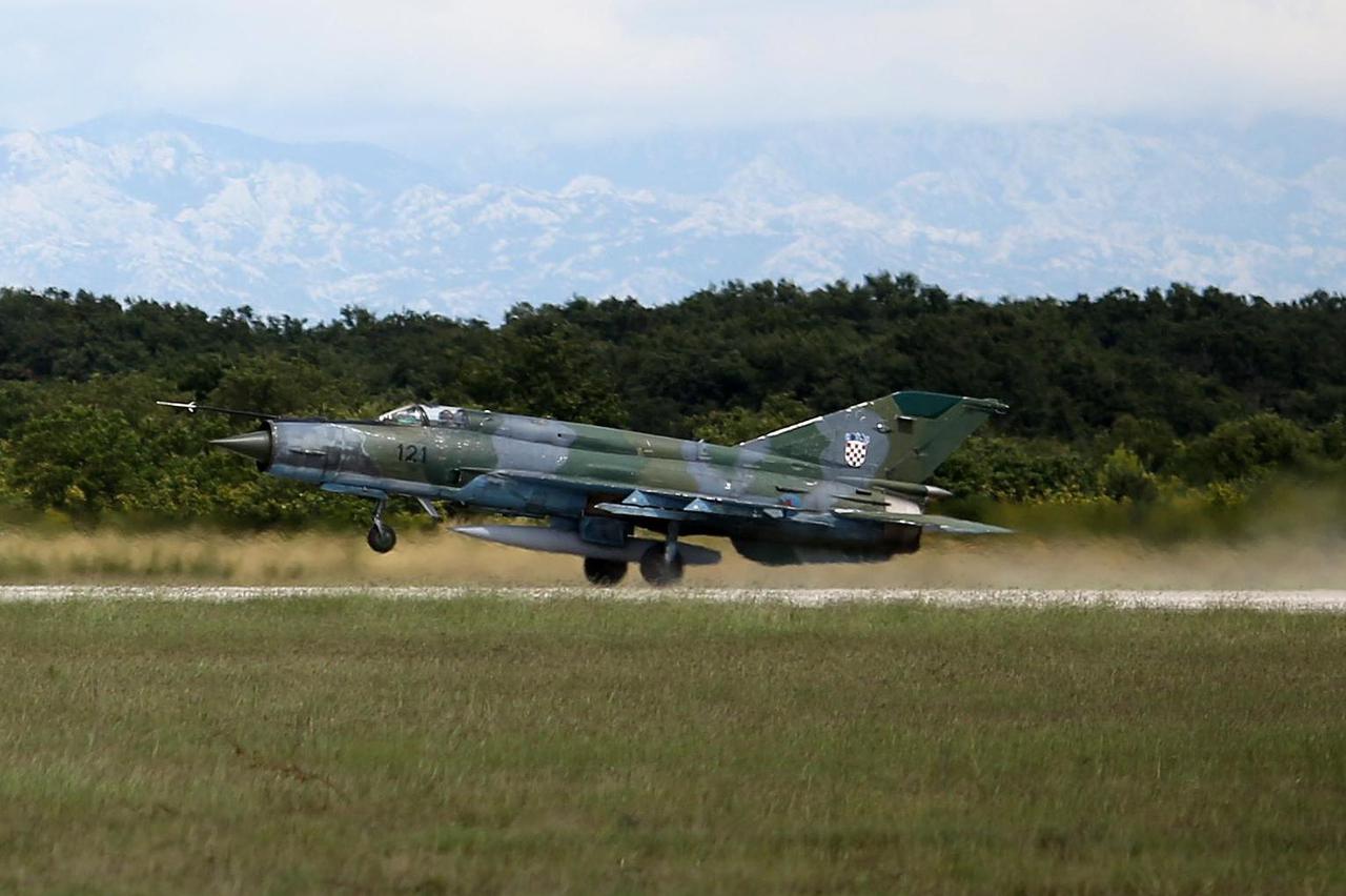 MIG-21