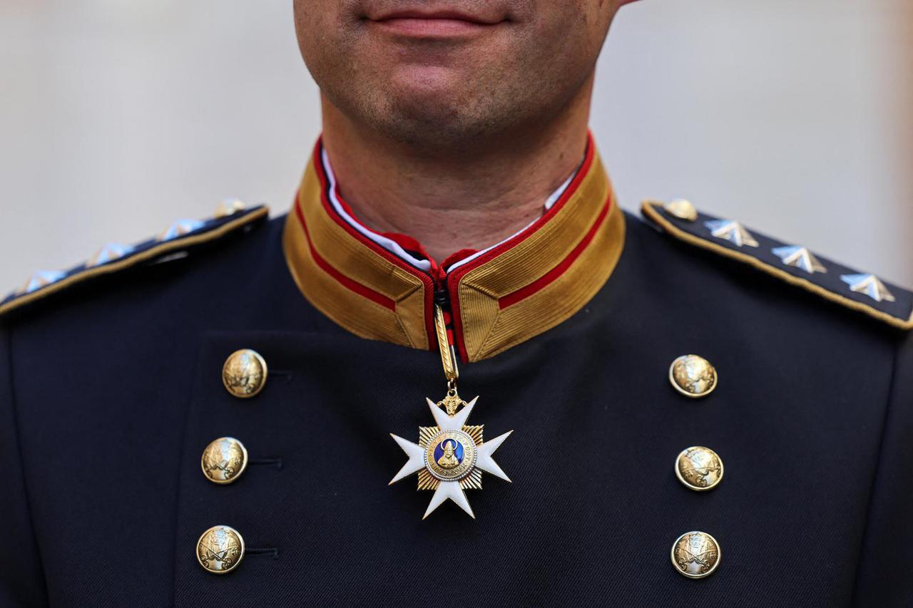 Presentation of the updated dress Swiss Guard uniform known as the 'Mezza Gala' uniform