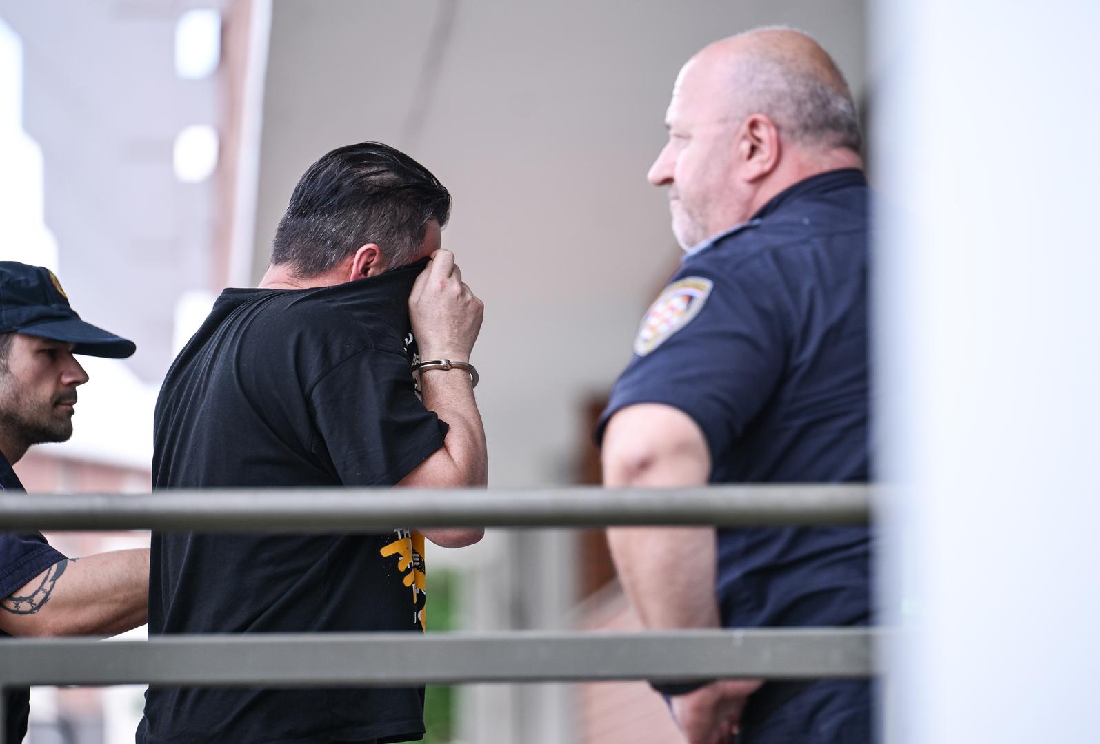 Četvorica muškaraca osumnjičena su za protupravnu naplatu i otmicu muškarca kod Arene Zagreb, a prema navodima iz policijske istrage, motiv sukoba bio je novčani dug.