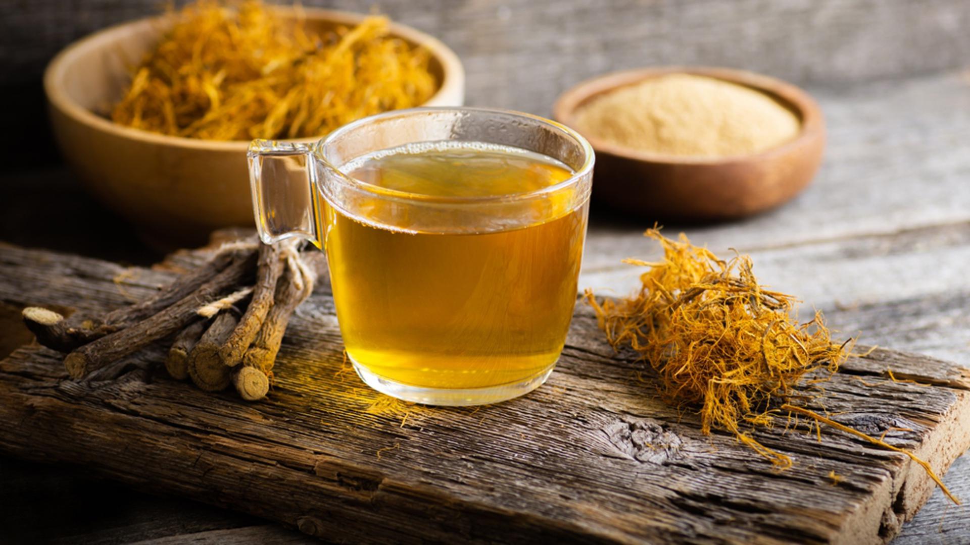 Sladić: Dugotrajna konzumacija sladića može povisiti krvni tlak i opteretiti bubrege. Glavni sastojak, glicirizin, povezan je s poremećajima ravnoteže elektrolita i bubrežnom disfunkcijom. Ne preporučuje se osobama s povišenim tlakom, srčanim ili bubrežnim bolestima.