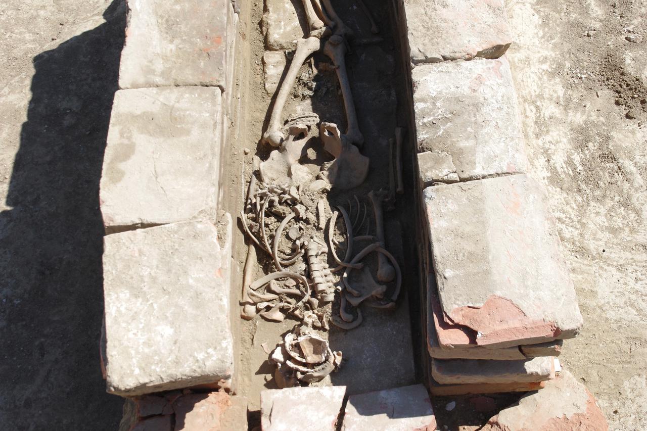 Grobnica Avarskog ratnika u Vinkovcima